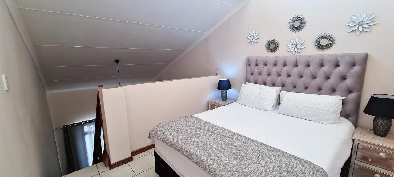 Apartament Entire Loft On Lunnon St, Hillcrest/Hatfield Pretoria-Noord Zewnętrze zdjęcie